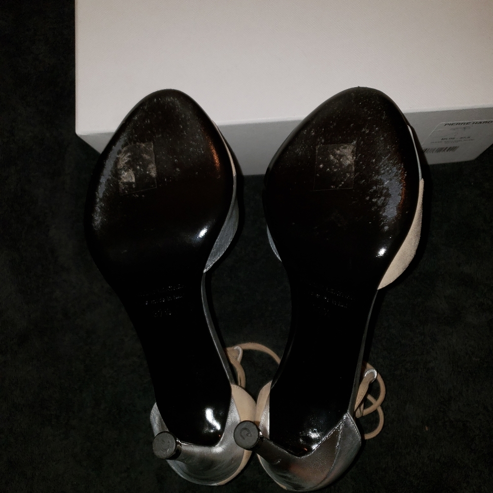 High Heels - Picture 7 of 8